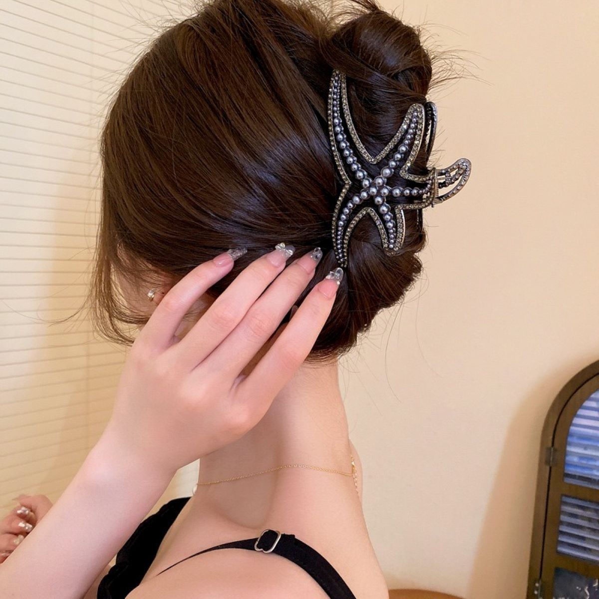 55g Weight Hair Claws Hair Accessories Type 1 Piece Quantity Holiday, Daily Occasion Alloy Material Color Block Pattern Women's Gender Inlay Design Simple Style, Classic Style Style Women's Simple Style Classic Style Color Block Alloy Inlay Hair Claws 无