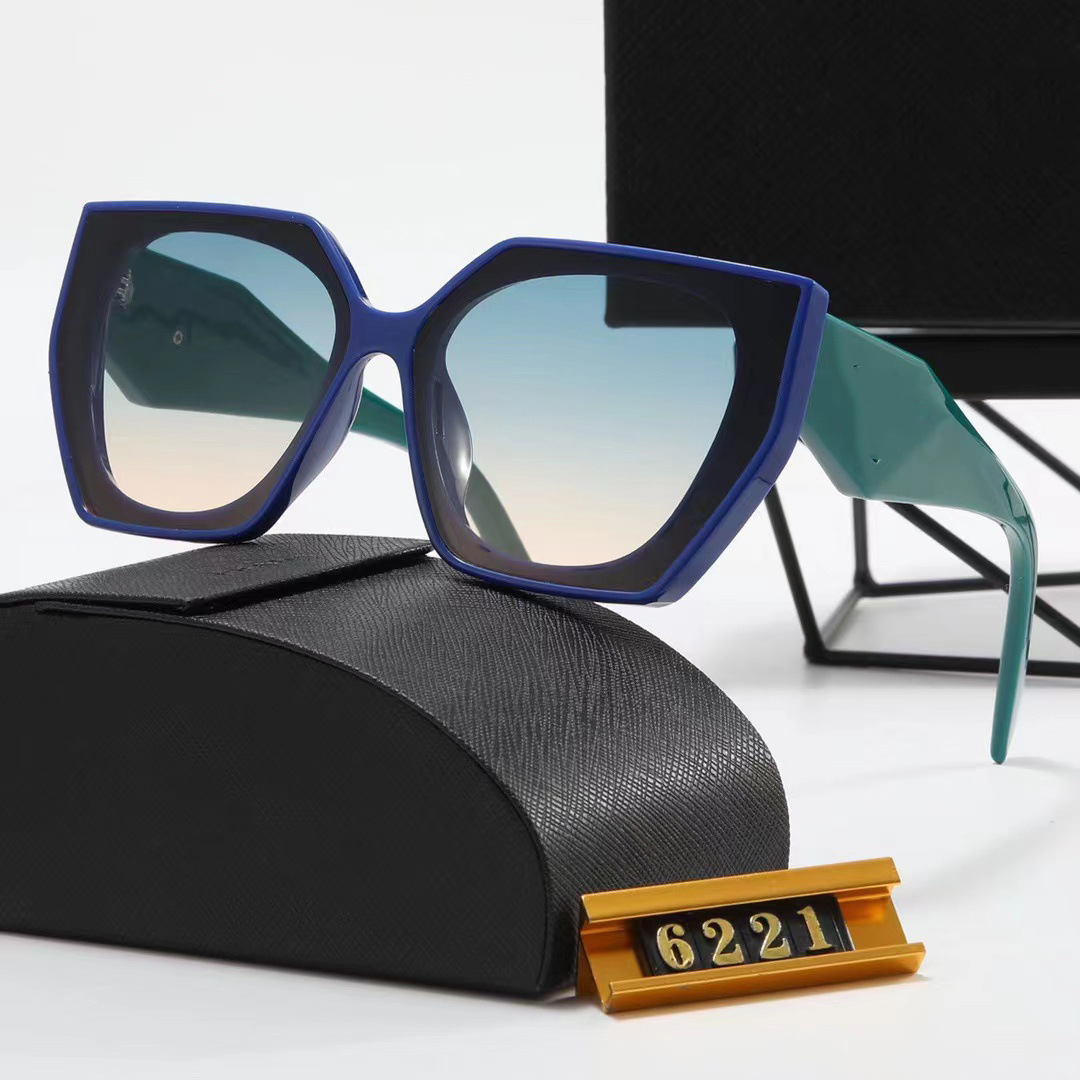 Sunglasses Image 3