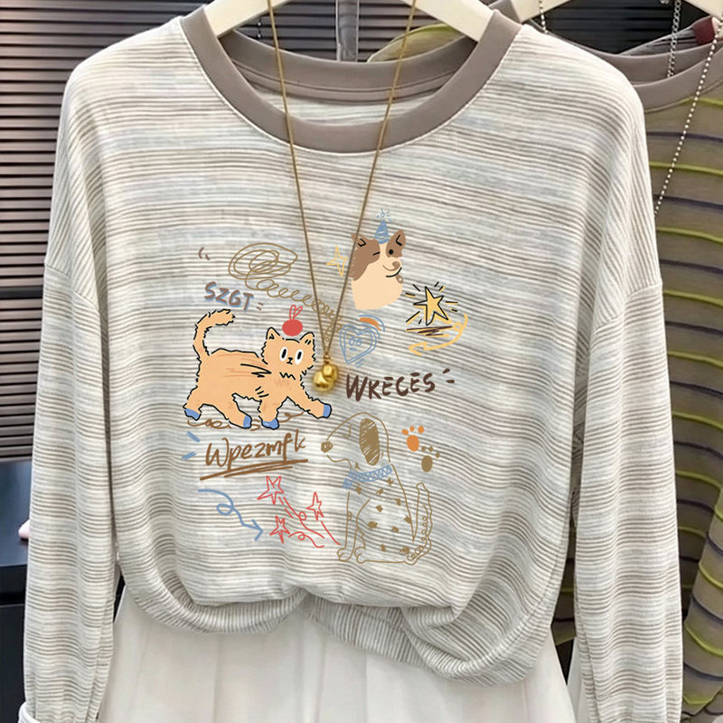 2026 early autumn new vintage color-block striped long-sleeve T-shirt for women, loose fit, slimming, versatile base shirt, trendy top