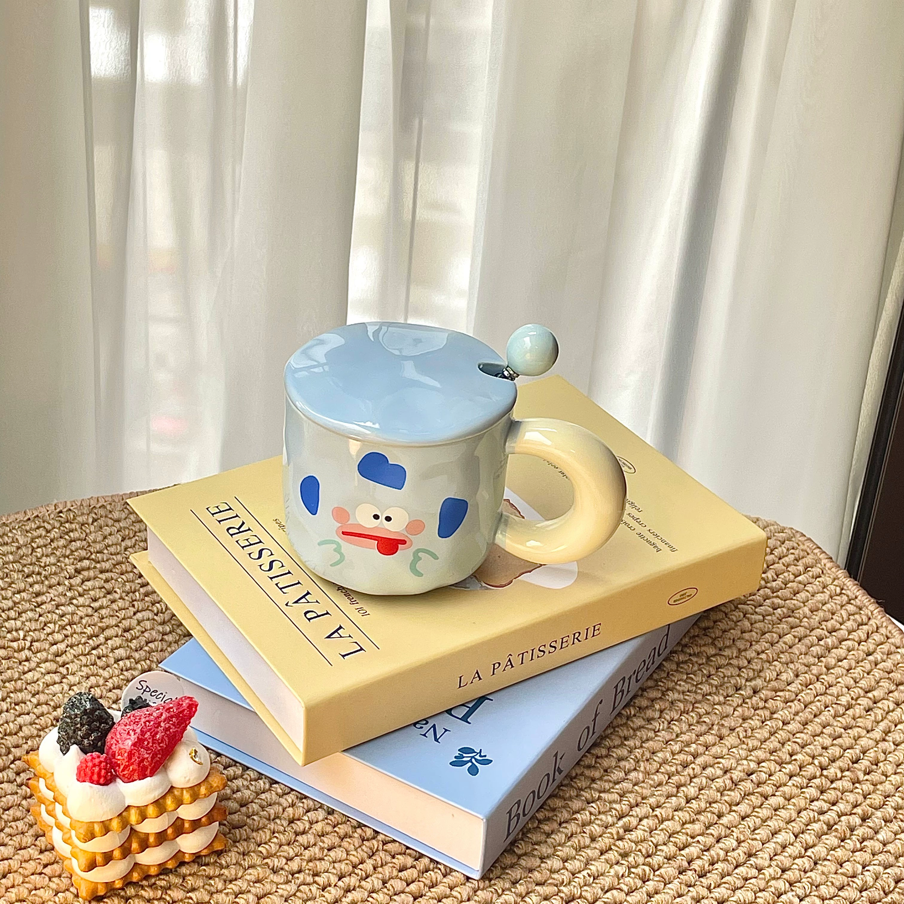 Керамическая кружка с крышкой, ложка, кружка высокой ценности, сувенир для женщин дома, милая пара кофе на завтрак