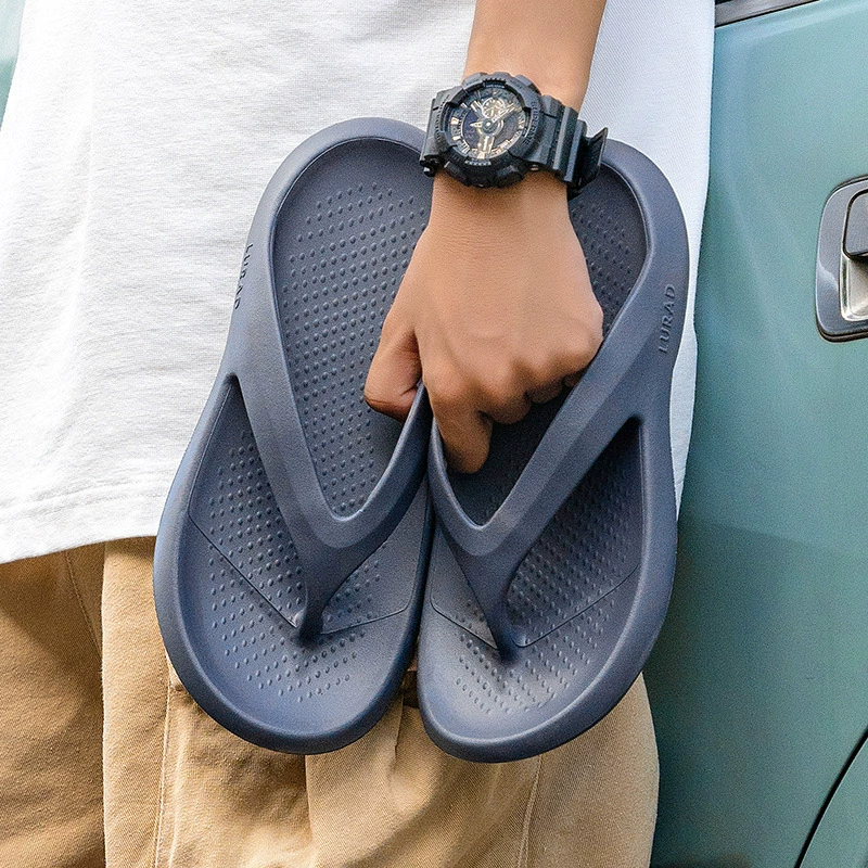 Тапочки мужские летние толстые подошвы, противоскользящие и вонючие шлепанцы