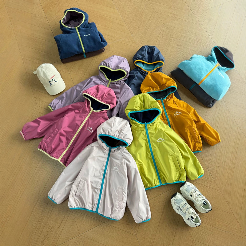 New children's fleece-lined softshell jacket, windproof and warm, with a hood, suitable for both boys and girls, reversible design, for medium and large-sized children