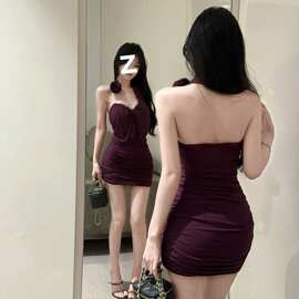 法式成熟韵味紫色带胸垫连衣裙女夏季性感女神范立体花挂脖短裙子