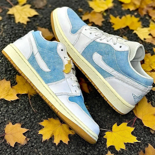 ��ԭAJ1��1ţ�е����{����Ů��Ь�ٴ���ĥ�r����HЬ���mͨ��Ь