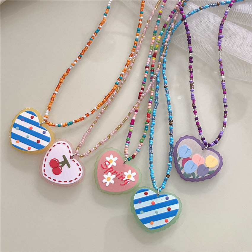 Cute Heart Shape Plastic Resin Beaded Necklace display picture 4