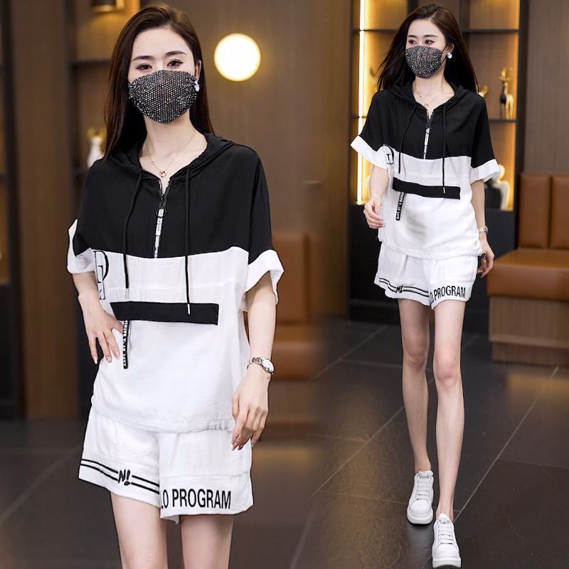 Plus Size Shorts Sports Fashion Suit for Women 2025 Summer New Slimming Look and Age-Reducing Hooded Short-Sleeved Top Two-Piece Set