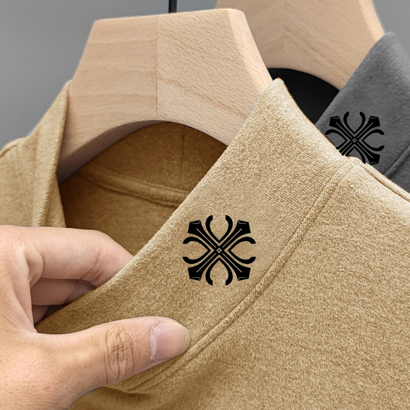 De terciopelo de media cuello alto de manga larga Camiseta de los hombres de Primavera y Otoño 2023 nuevo suéter interior impreso Top bottoming camisa de los hombres
