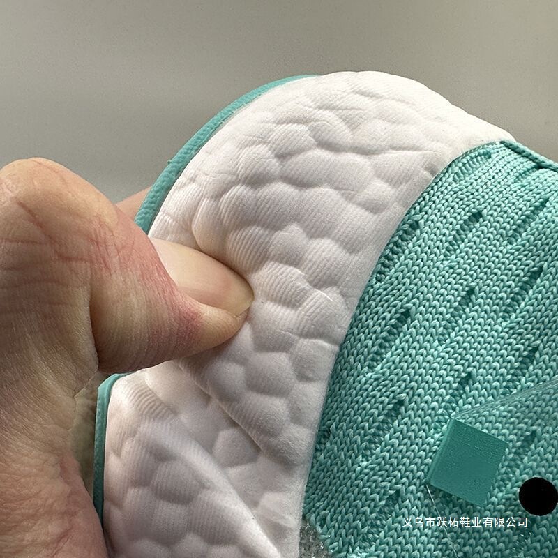 Scarce, Popular Sneakers with Great Comfort, Breathable Mesh Casual Shoes for Men and Women, Lightweight Shock-Absorbing Running Shoes, Fashionable Scarce, Popular Sneakers with Great Comfort, Breathable Mesh Casual Shoes for Men and Women, Lightweight Shock-Absorbing Running Shoes, Fashionable