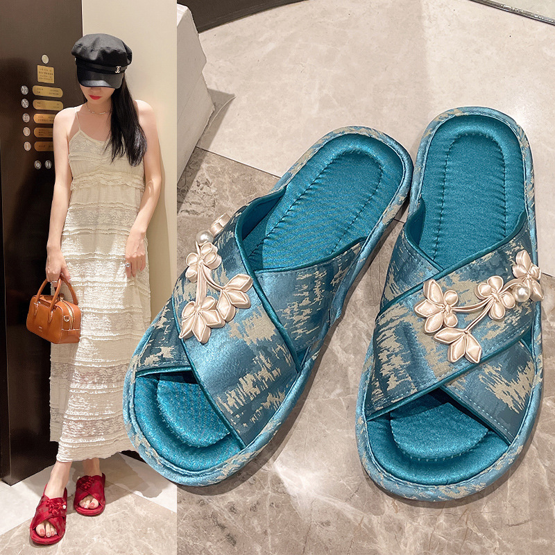 New Chinese Style Flat Slippers Women's Design Sense Summer Outer Wear Sandals and Slippers Wedding Festive Bride Home Slippers in stock
