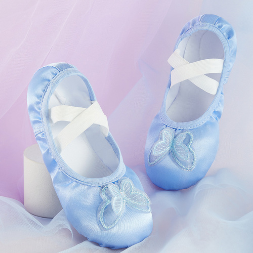 New children's ballet shoes, girls 'soft-sole practice dancing shoes, princess satin embroidery butterfly shape training shoes