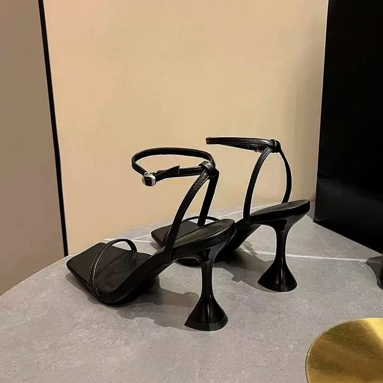 2025 New Summer Beautiful Large Size Thick Heel High Heel Sandals Square Toe Wine Glass Heel Black One-Line Strap High Heels for Women