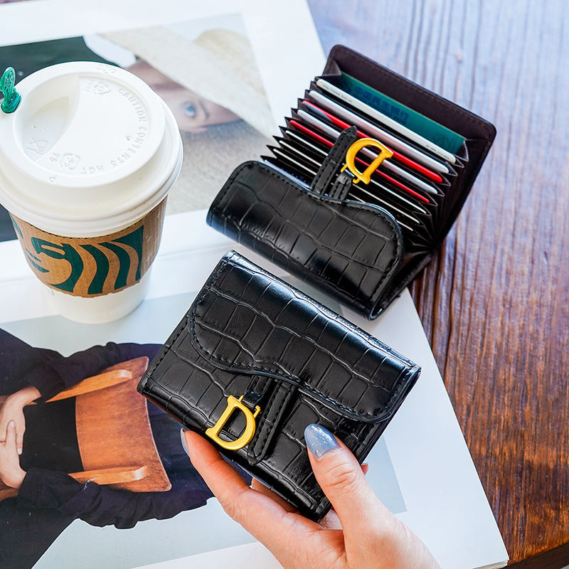 Women's Short small multi-card slot European and American 2020 new popular crocodile embossed buckle coin purse Korean style card holder fashion