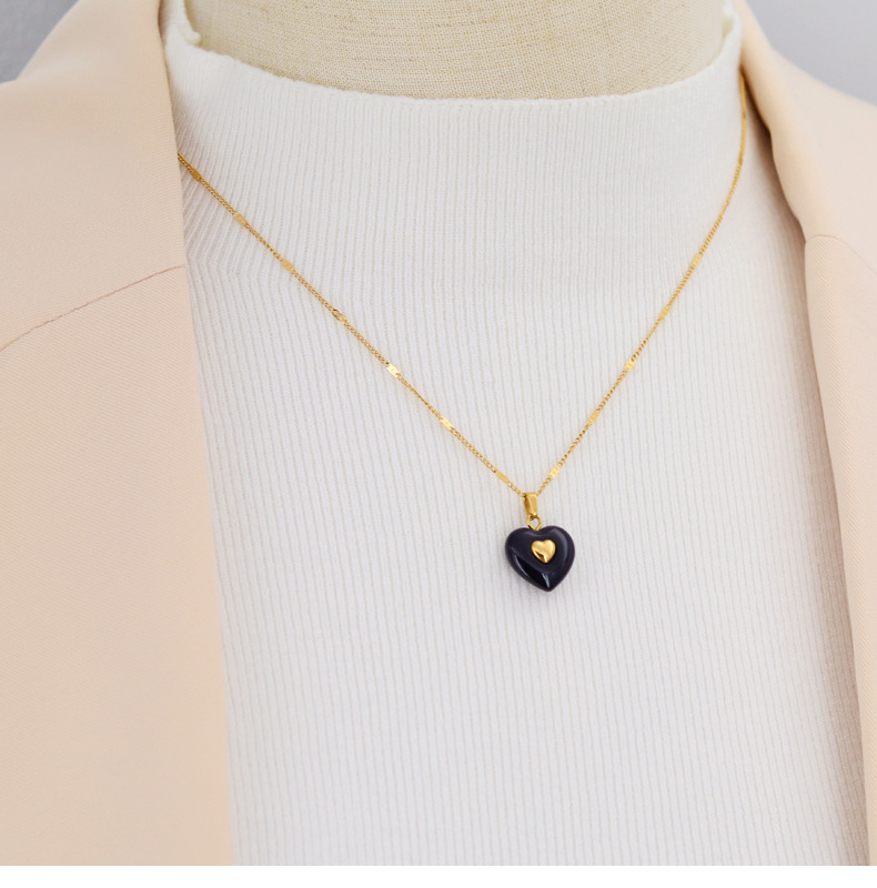 Fashion Heart Shape Resin Titanium Steel Plating Pendant Necklace 1 Piece