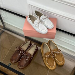 莞産高バージョンiuはレトロな色の楽福靴の本革を持っています。
