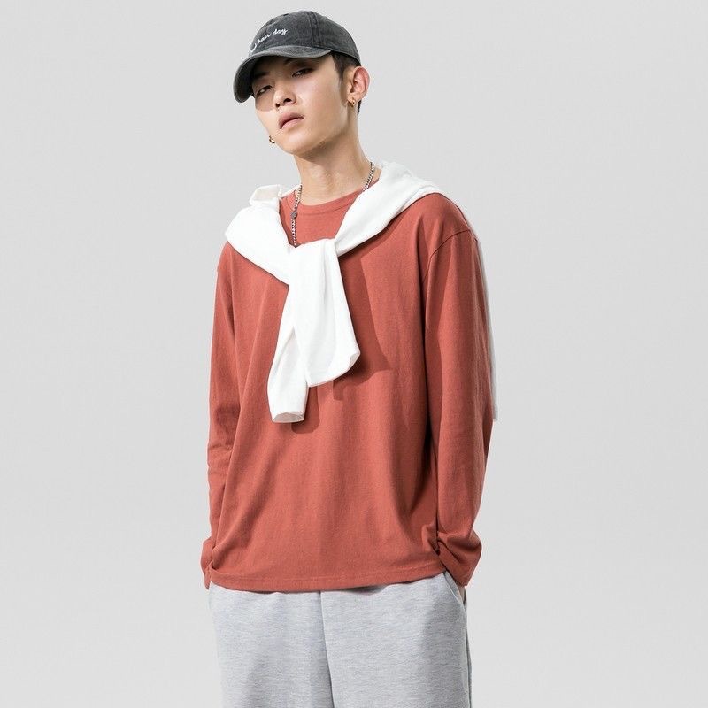 Camiseta de manga larga de color sólido básica chaqueta de otoño chaqueta de hombre base T cultura coreana universal debe ser una cosa