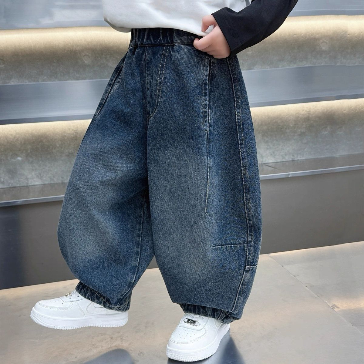Primavera y otoño coreanos para niños y niñas, jeans, pantalones delgados, pantalones largos, pantalones de lámpara para niños, pantalones casuales para bebés sueltos image 2