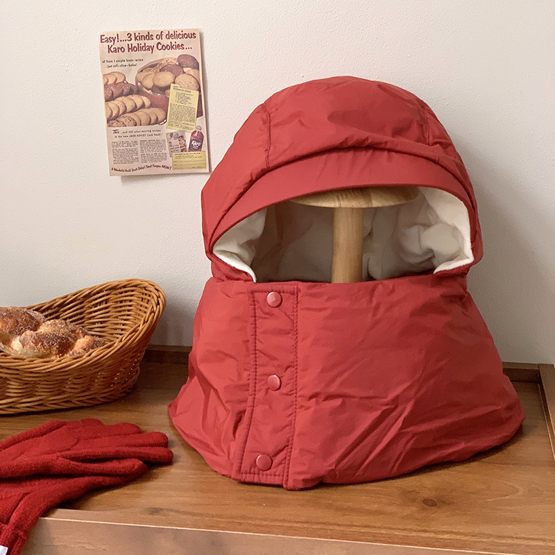 Botón sombrero para mujeres otoño y invierno estudiantes parejas de moda guobertico caliente en un sombrero de algodón de plumón para montar gorras protectoras de orejas