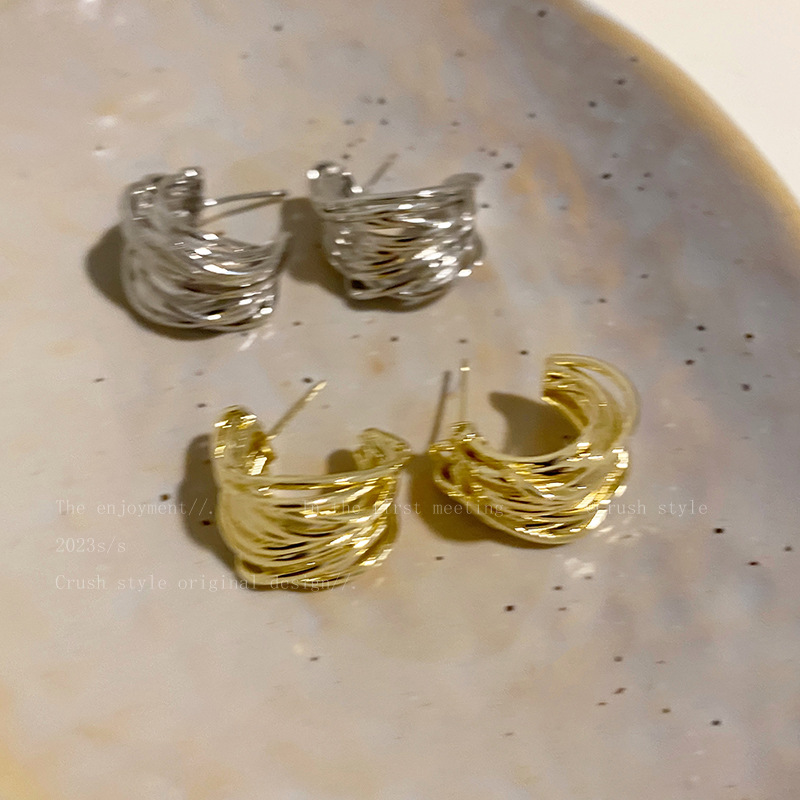 s925銀針纏繞c形金屬耳釘女歐美復古冷淡風耳環2023年新款潮耳飾