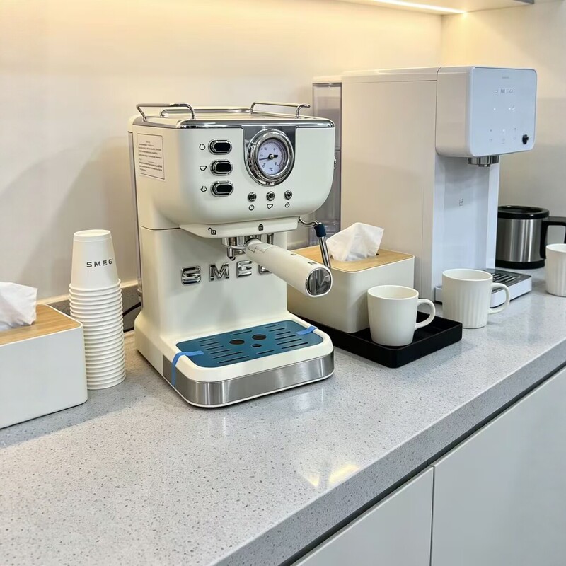 SMEG Italian semi-automatic coffee machine, vintage home-use steam milk frother, small espresso machine