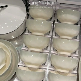 碗;陶瓷餐具套装;筷子