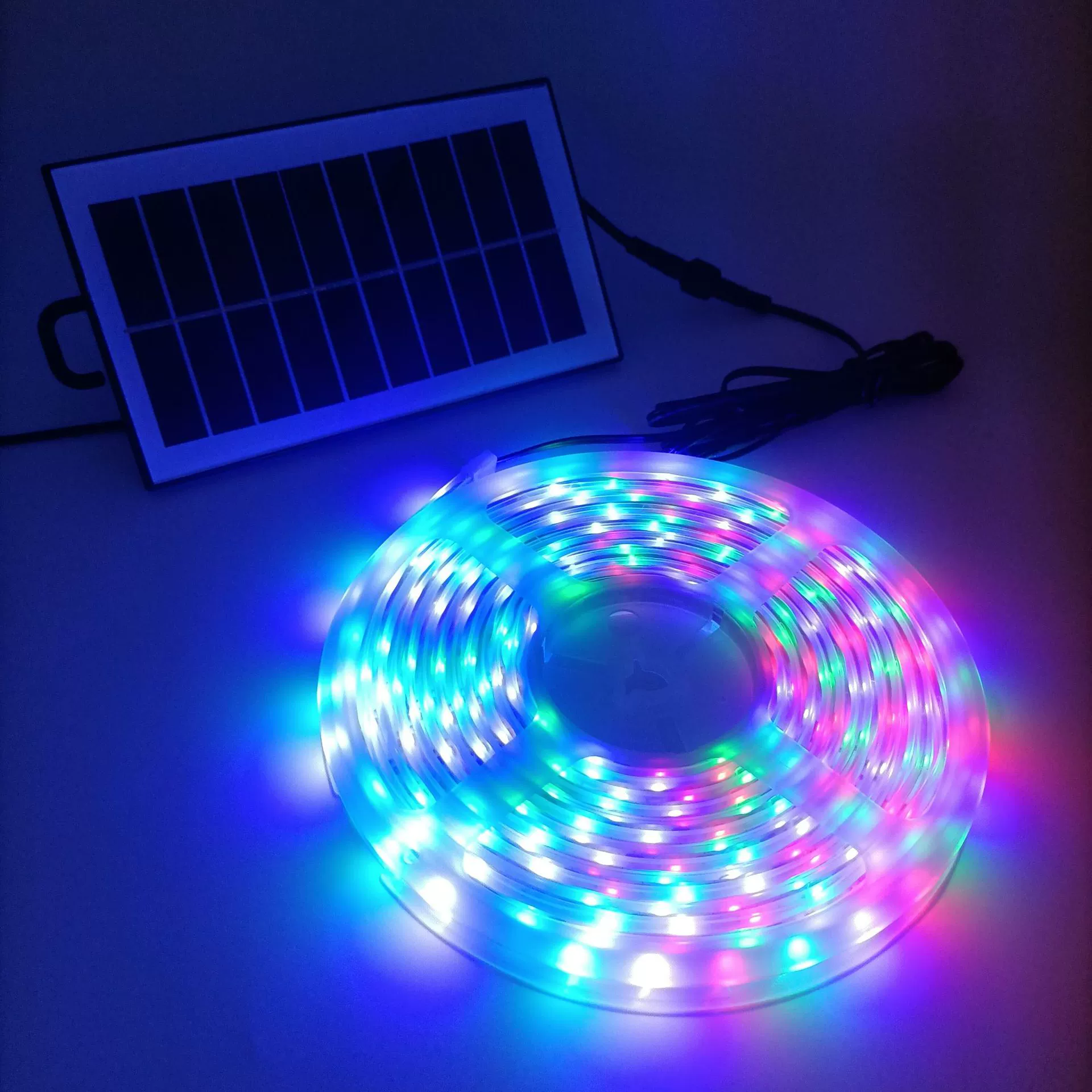 Солнечная лампа с наружным водонепроницаемым пультом дистанционного управления 8-режимная полноцветная лампа с украшением двора Чистая красная с оптовой фабрикой