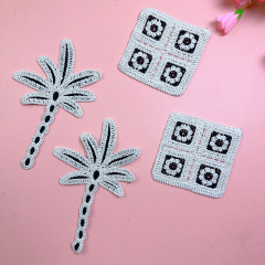 古典的な四角いポケット刺繍布は太い綿を貼っています。