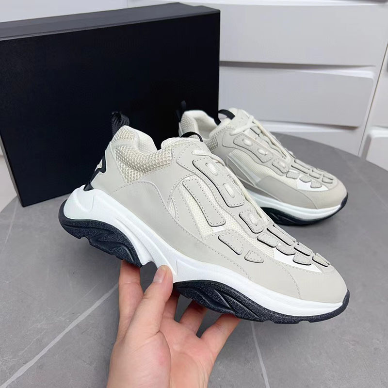 Comercio exterior estación europea marca de moda hueso malla transpirable costura cuero genuino zapatos del papá los hombres suela gruesa aumento zapatilla deporte