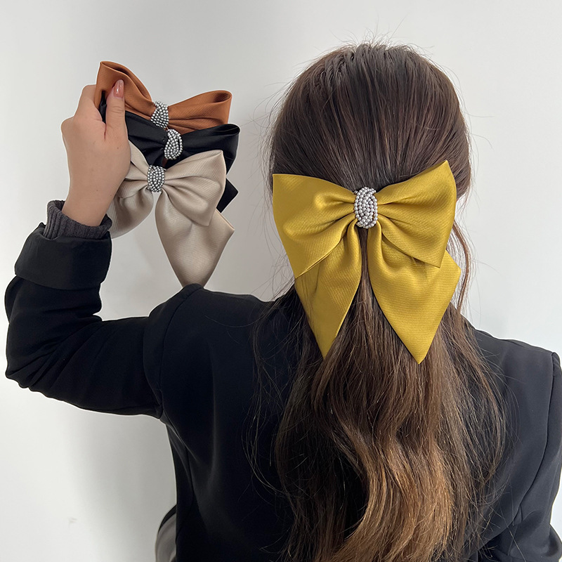 Women's Casual Sweet Bow Knot Cloth Beads Hair Clip display picture 1