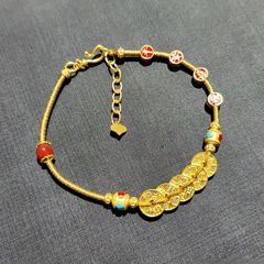 レトロ宮廷風盤は五帝銭のブレスレットを巻いています。