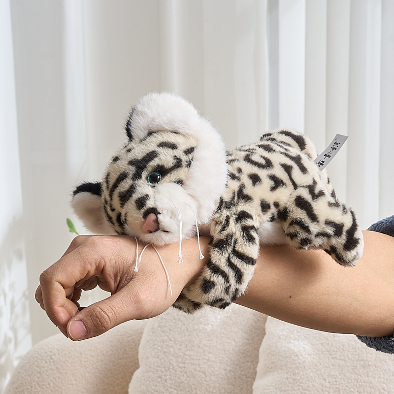 Buka Snow Leopard Solo Sex