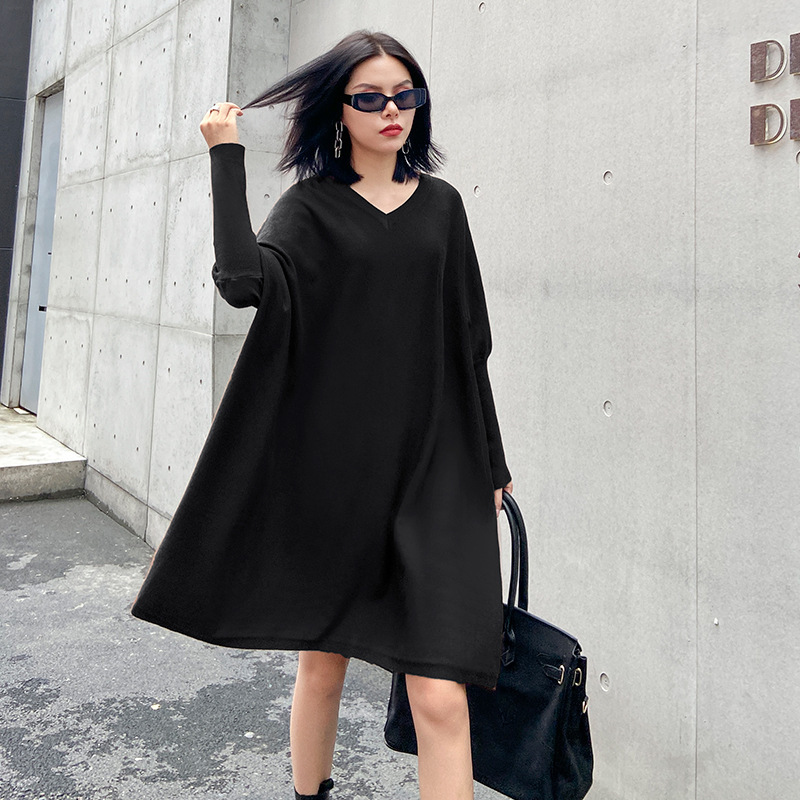 欧货V领针织毛衣裙女春秋季新款宽松显瘦蝙蝠袖纯色打底上衣批发