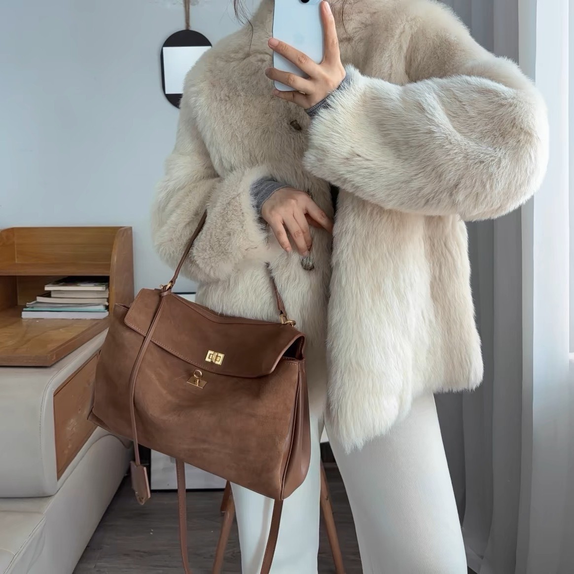 Cross - Border rodeo otoño - invierno gamuza Kelly bolso de desplazamiento de gran capacidad bolso axila bolso de sentido superior bolso de hombro único