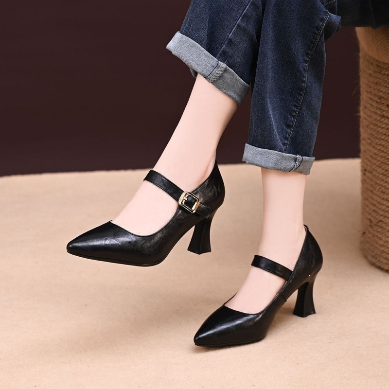 Primavera y verano nuevos zapatos negros de mujer de tacones agudos con tacones altos zapatos de trabajo de viaje profesionales para mujeres