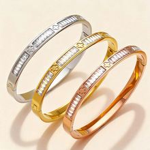 �r�������C�p����荲���ɫ����ɫ���C��18k���P����CŮ