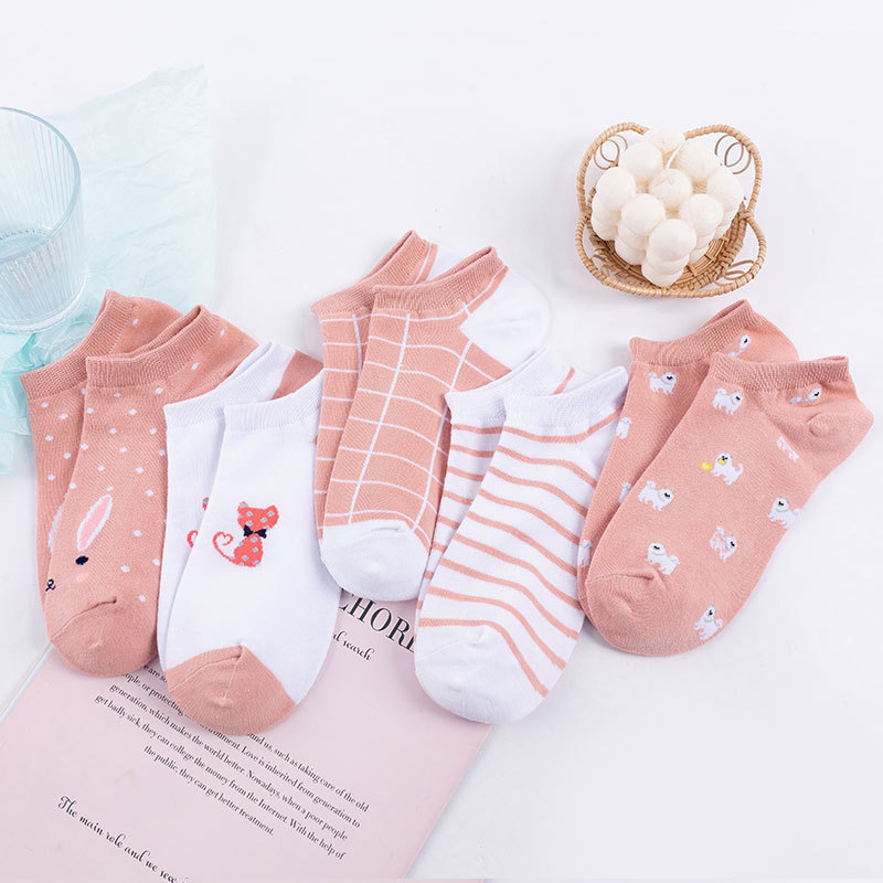 2021年春夏新款卡通学院风女短袜可爱小猫少女休闲条纹棉船袜