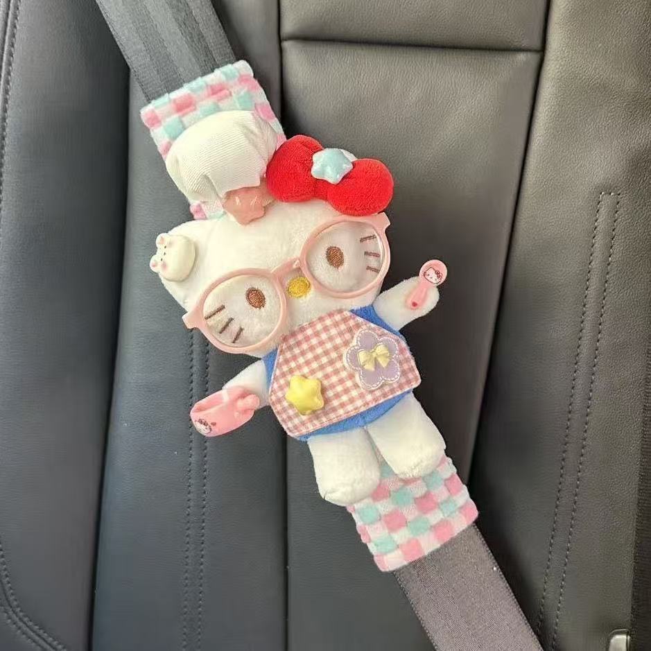 Creative car tissue box, seatbelt shoulder pad, cute KT cat design, high-end car tissue holder, car accessories