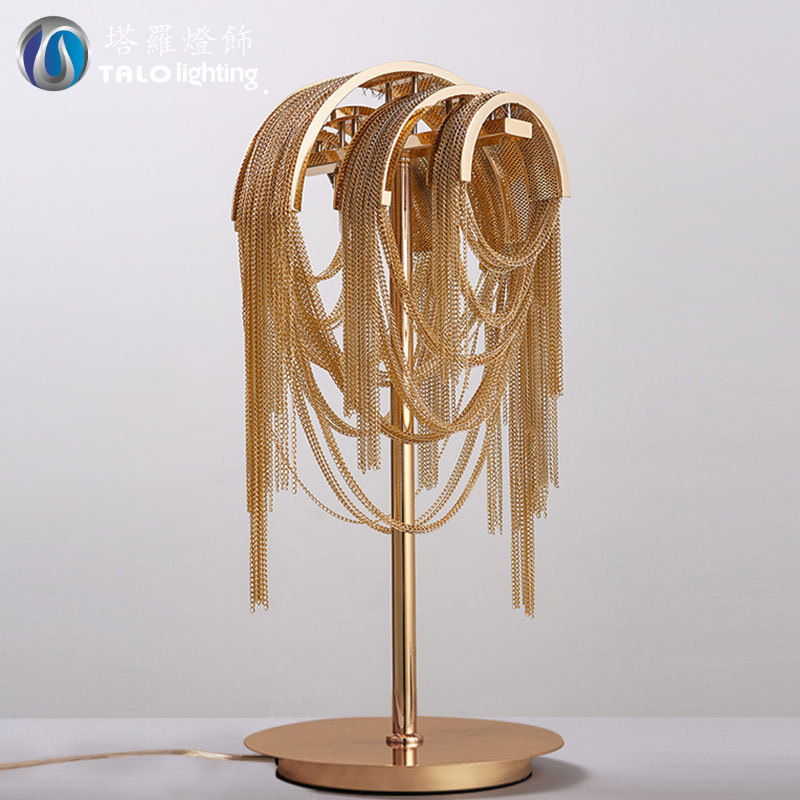 Nordic Post-modern Living Room Bedroom Table Lamp Italian Creative Tassel Aluminum Chain Hotel Room Golden Table Lamp
