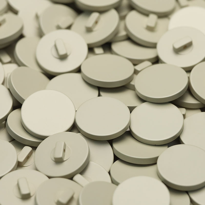 Plana pintada redonda de alta pierna botón abrigo resina rompevientos abrigo botón traje hebilla gemelos en stock al por mayor