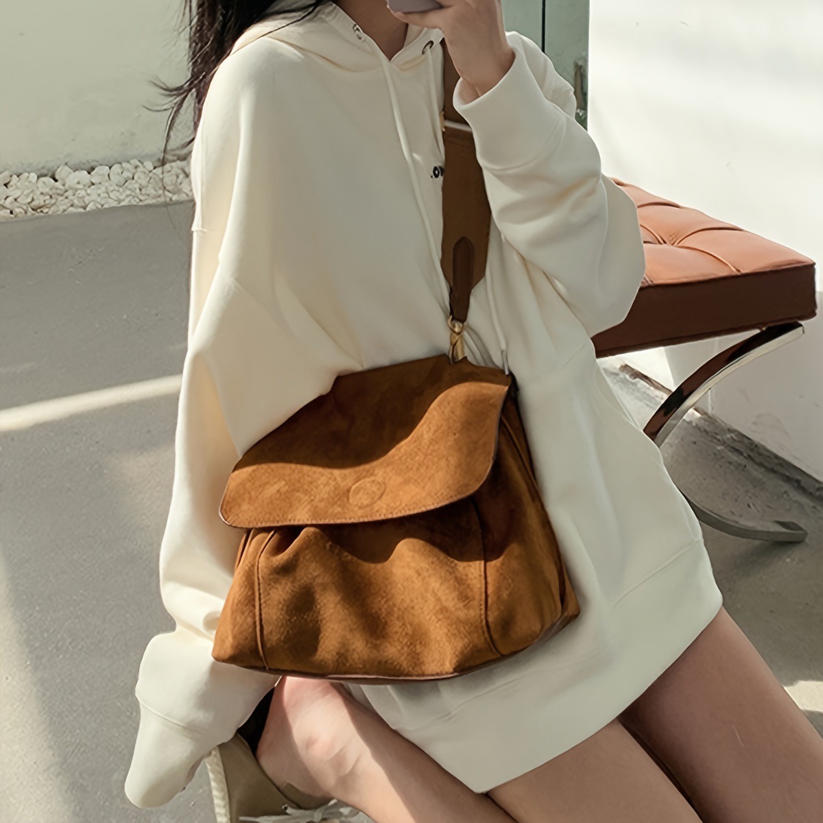 Retro Brown Fleece All-match Autumn and Winter Bag Women's Large Capacity Crossbody Bag Single Shoulder Bag Women's Bag Large Bag 2024 New Fashionable