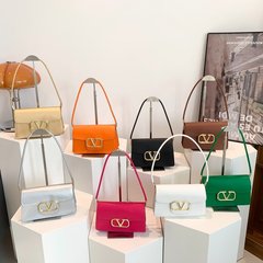脇の下レトロバッグ女性の 2025 新しいバッグトレンディなショルダーバッグファッション小さな正方形のバッグテクスチャポータブル脇の下バッグ