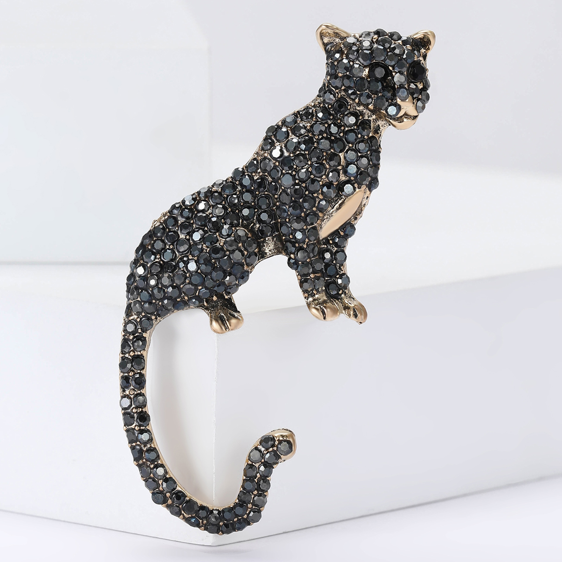 20g Weight Brooches Classification Holiday, Banquet Occasion Alloy Material Animal Pattern Men's Gender Casual, Elegant, Simple Style Style Casual Elegant Simple Style Pin Animal Alloy Men's Brooches 5