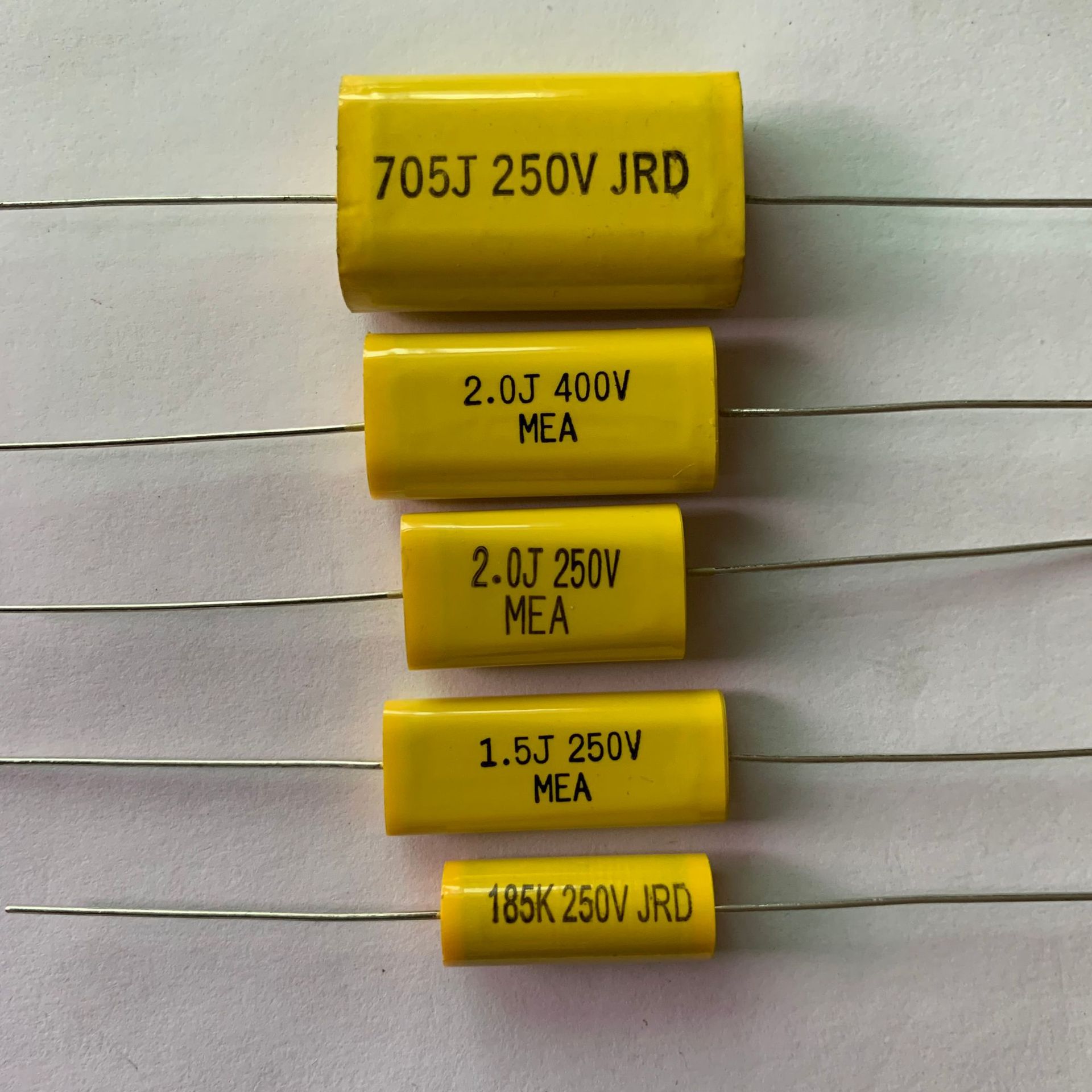 厂家直销Y电容贴片电解CBB电容轴向电容MET MEA穿心电容