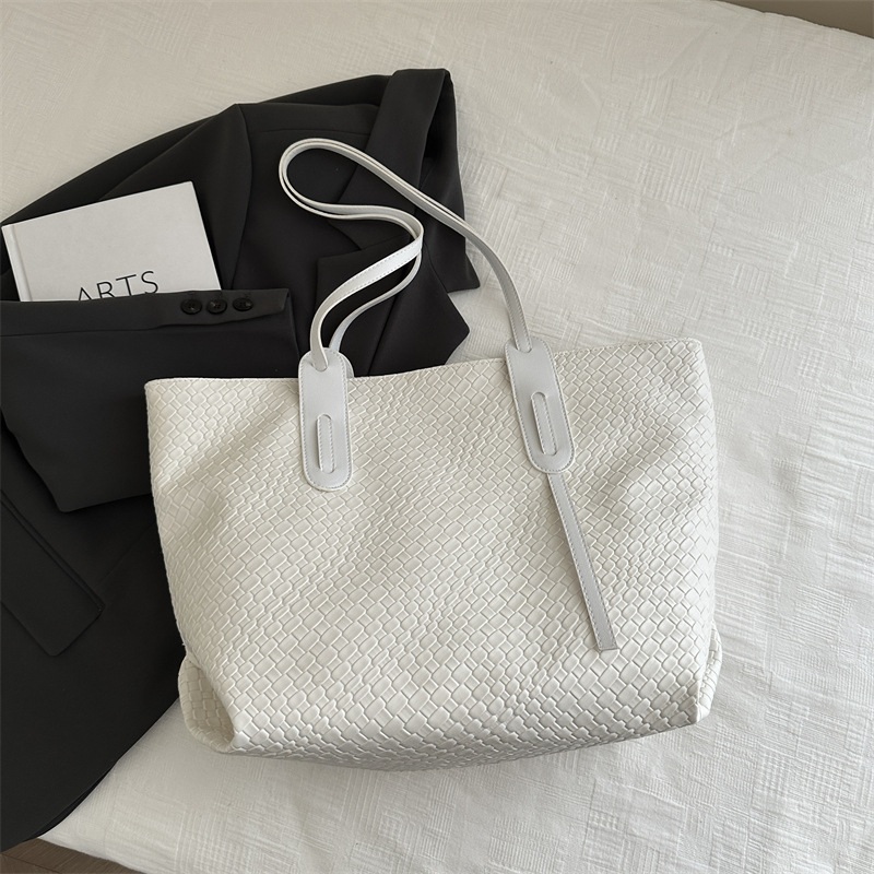 Retro tejido de gran capacidad ocio 2024 nuevo estilo coreano simple color sólido bolso de hombro debajo de la axila para mujeres