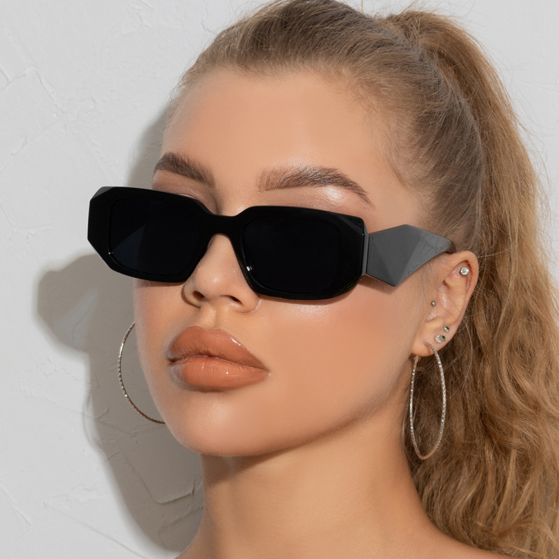 Unisex Gender Fashion, Simple Style Style White, Green, Blue, Leopard, Black Color Fashion Simple Style Geometric PC UV400 Protection Square Full Frame Women's Sunglasses
