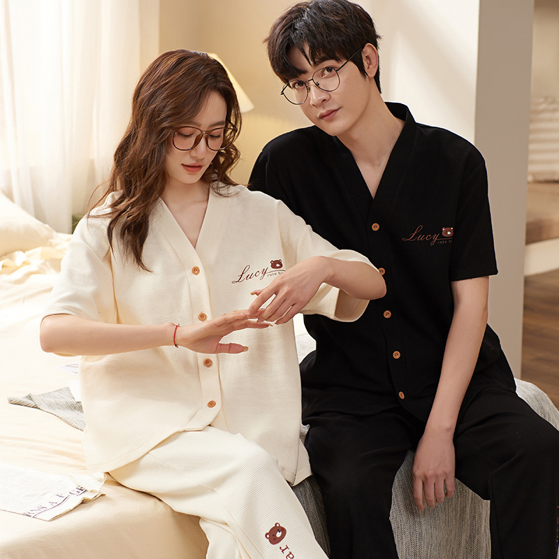 Estilo coreano nueva pareja waffle pijamas verano Pantalones casual de manga corta pareja cardigan con cuello en V traje de primavera y verano casa