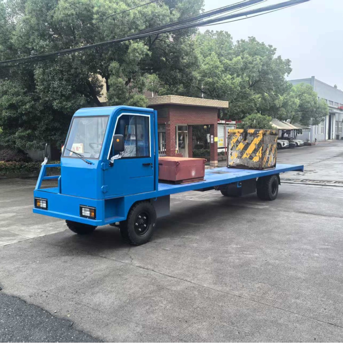 宁波单边五吨电动货车-钢管厂电动平板货车-工厂拉货载货电瓶车