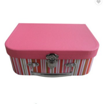 出口的精品礼盒，纸板工艺手提盒，儿童男女宝宝服装礼物包装盒