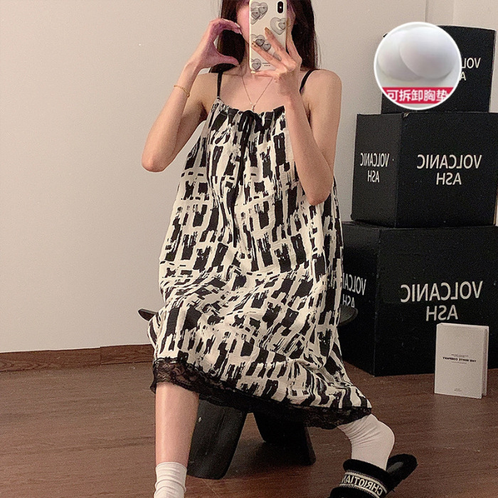 Verano nuevo pijama de cabina de cinturón delgado almohadilla de pecho dulce arco simple casera pijama vestido al por mayor