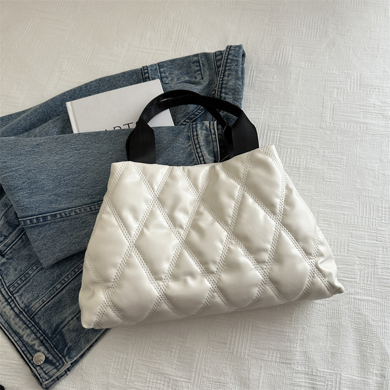 Bolsos populares de este año para mujeres 2024 nuevos bolsos de Lingge de diseño de nicho de moda