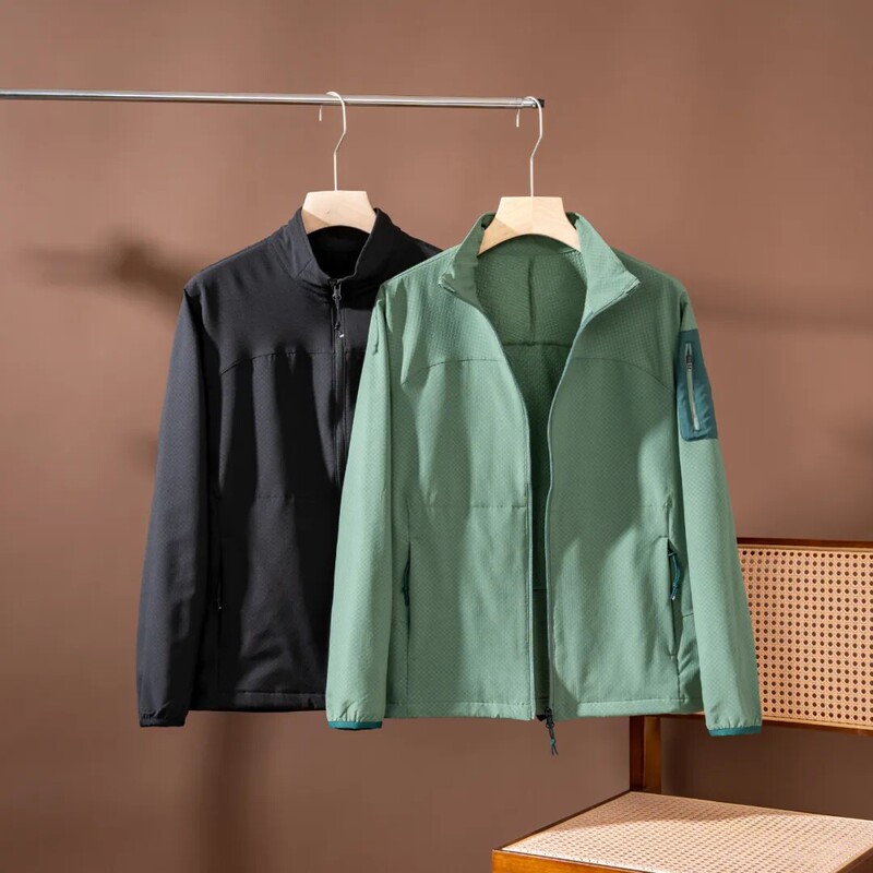Mountain Style Outdoor Wear! New Spring Arrivals: Men's Outdoor Casual Stand-Collar Thin Fleece Checkerboard Softshell Casual Jacket